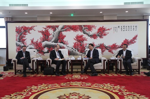 中科院与大连市举行科技合作座谈