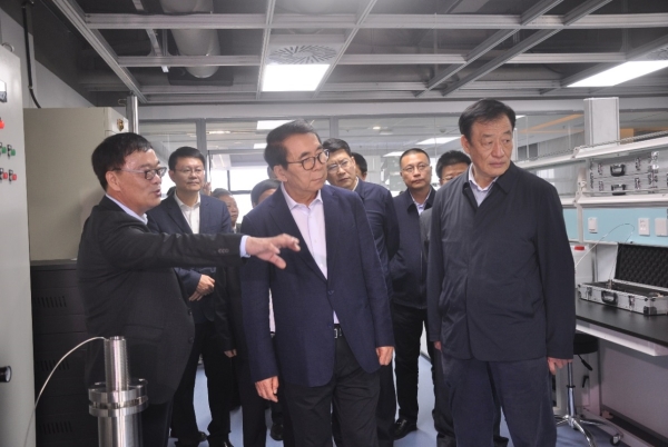 白春礼在赣调研中药科学中心和植物园建设发展情况