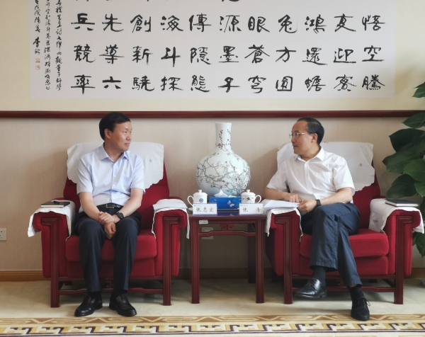 中科院与大连市举行科技合作座谈